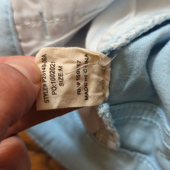 Altar'd State Alley Shorts Light Blue Raw Edge Cuff Size M Never Worn - Picture 4 of 9